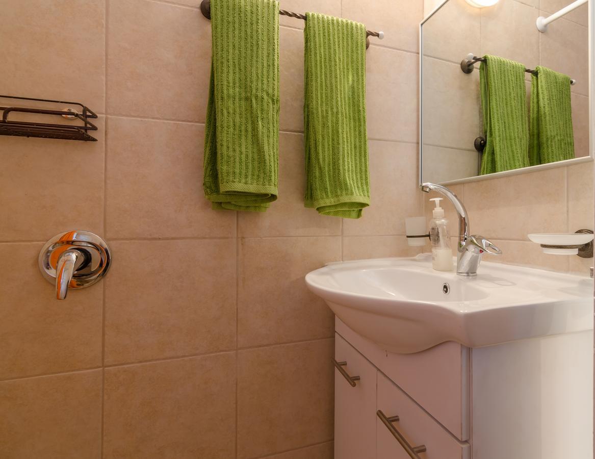 Bed and Breakfast Orna'S Corner Yuval Екстер'єр фото
