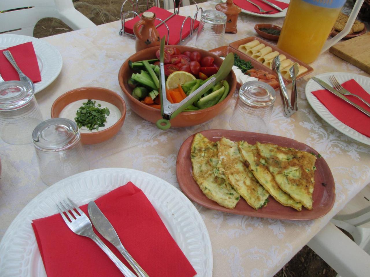 Bed and Breakfast Orna'S Corner Yuval Екстер'єр фото